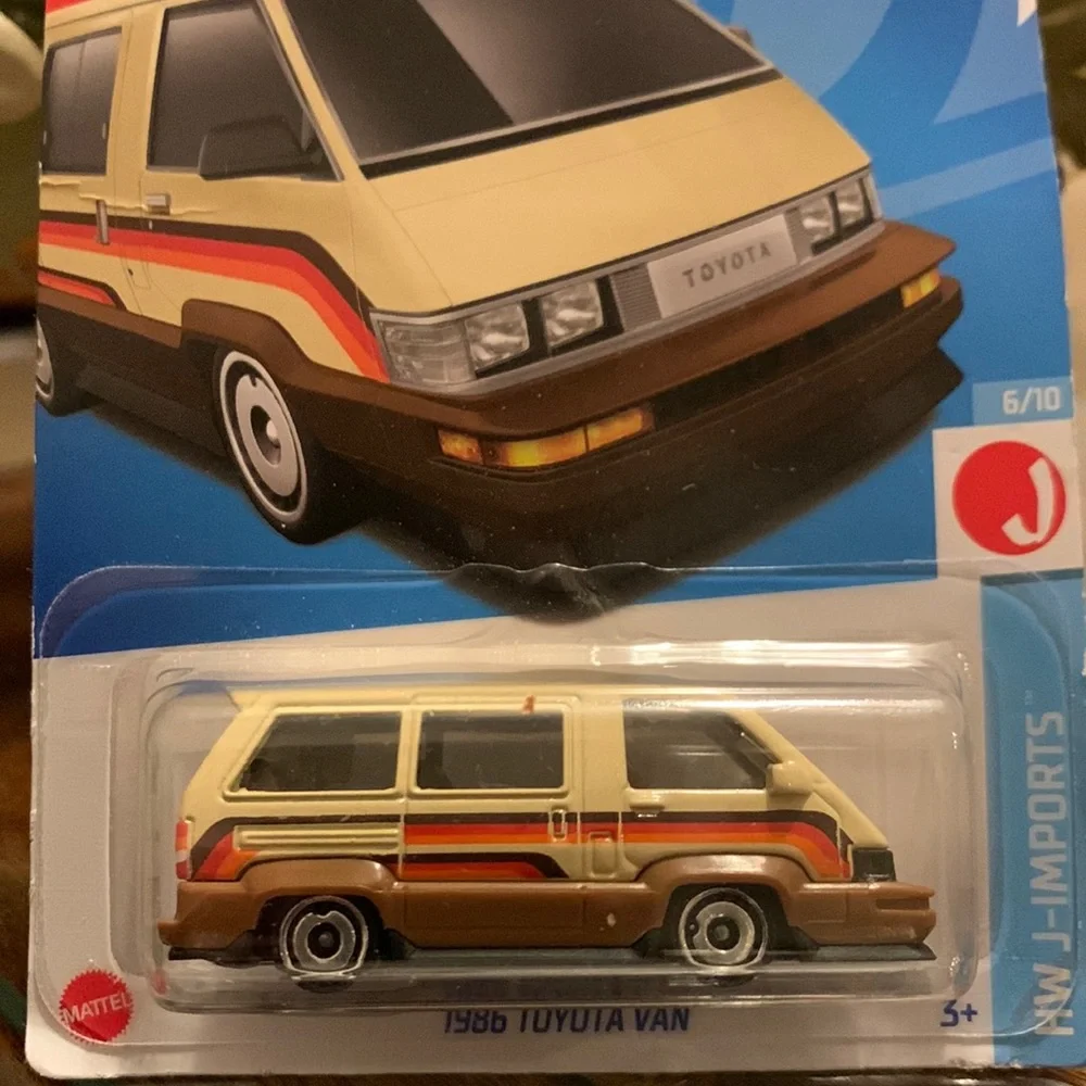 Hot Wheels 1986 Toyota Mini Van HW J Imports 80s 1980s Hotwheels 2023 New HKJ15